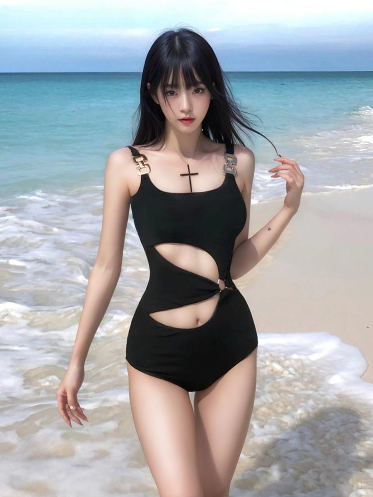Monokini Sexy con Cut-out Donn - Spa & Wellness Centre Lielupe recensione e prezzo